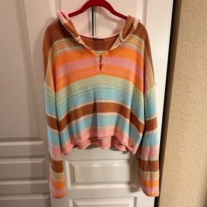 Roxy lightweight cropped sweater size L